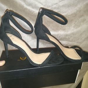 Cute black dress shoes